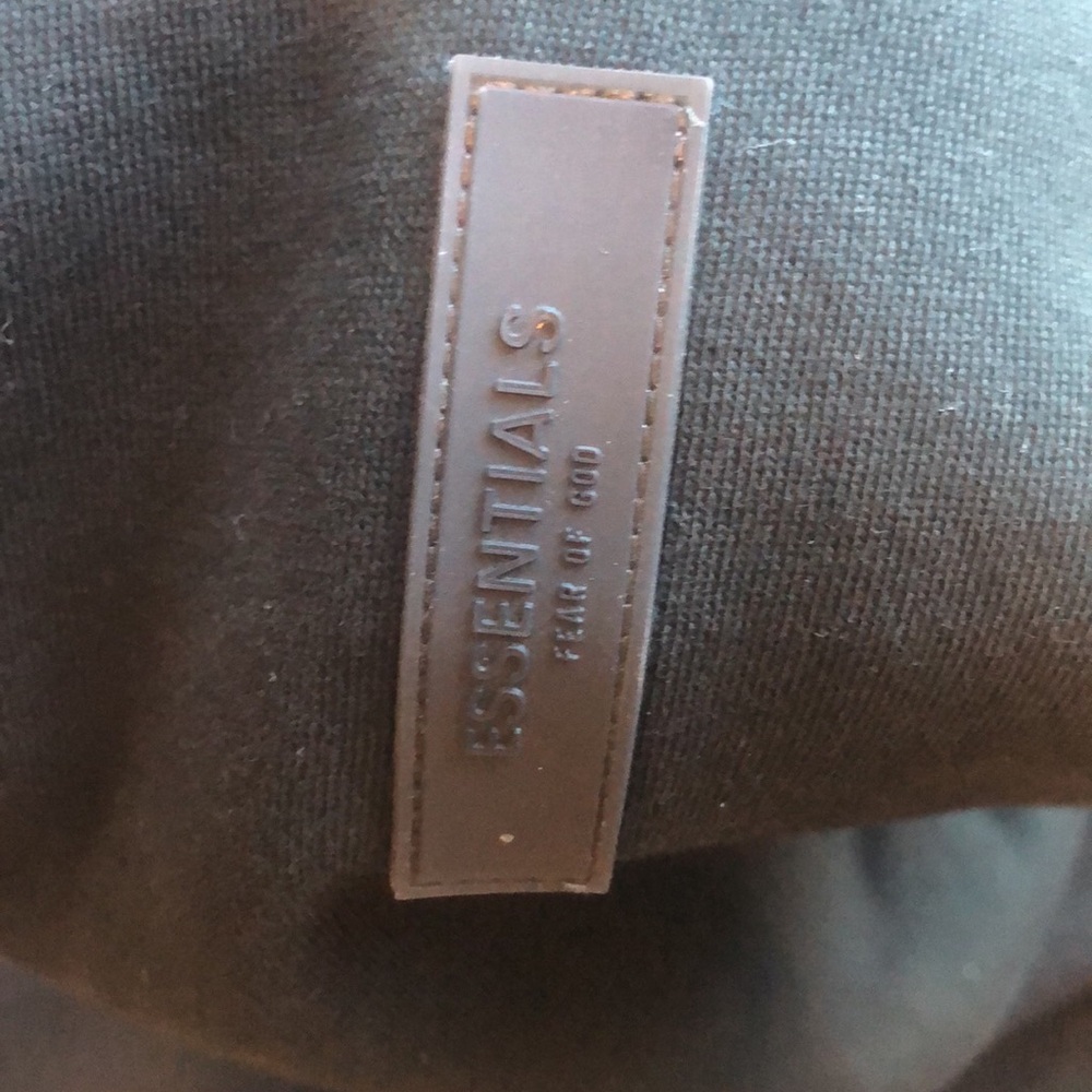 Fear of God Essentials Black Sweatshirt - Picture 4 of 5